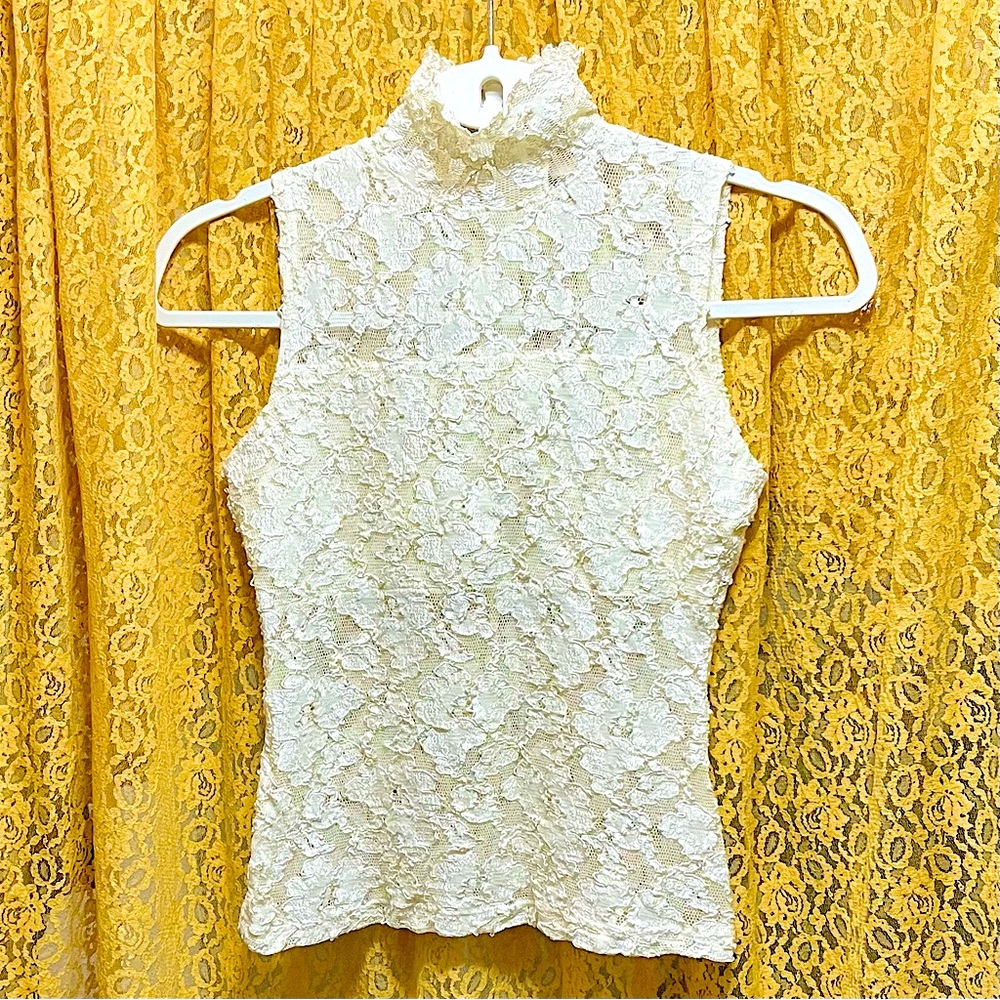 Vintage Cache lace sleeveless top